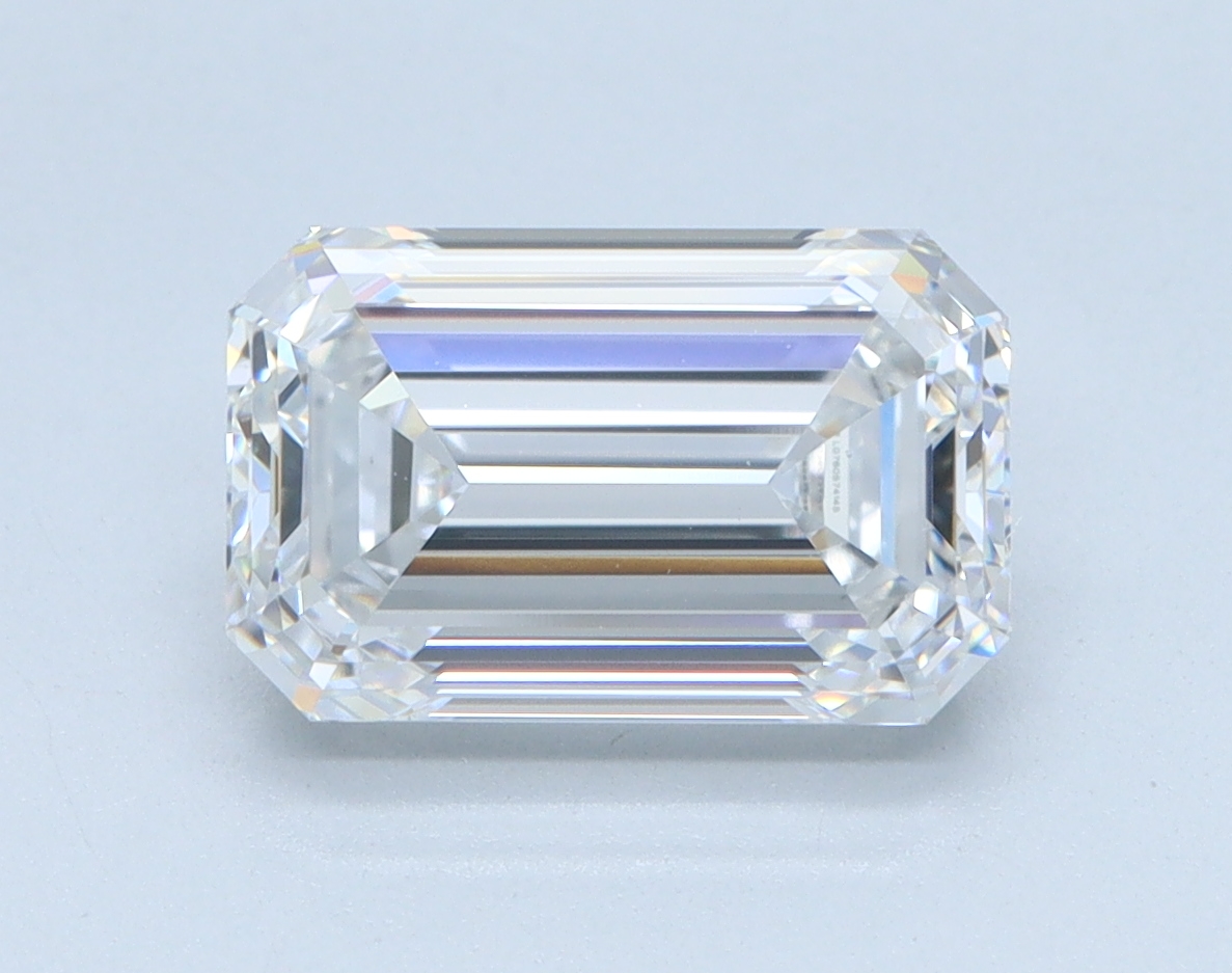 2.37ct EMERALD Lab Diamond