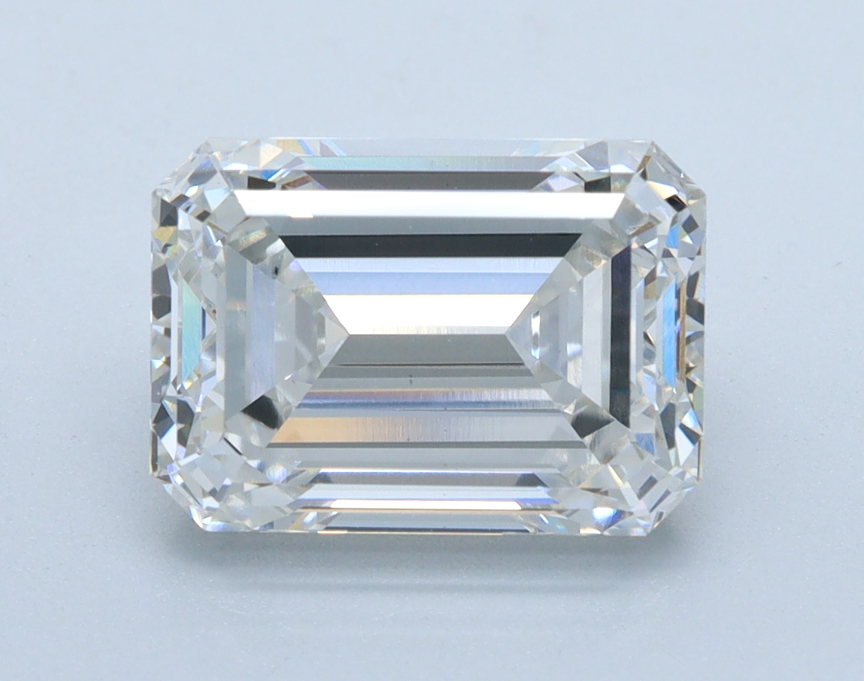 3.65 carat Emerald lab grown diamond, F color, VS1 clarity