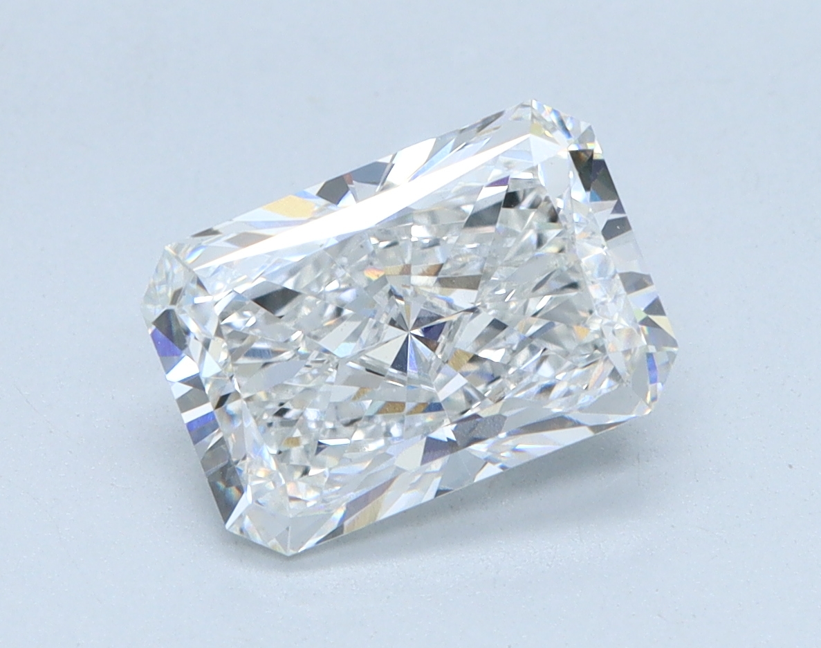 1.96 carat Radiant lab grown diamond, E color, VS1 clarity