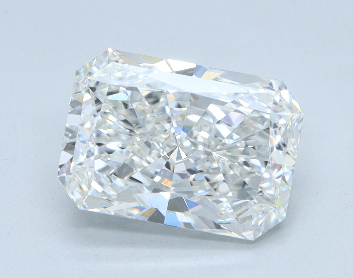 2.52 carat Radiant lab grown diamond, E color, VS2 clarity