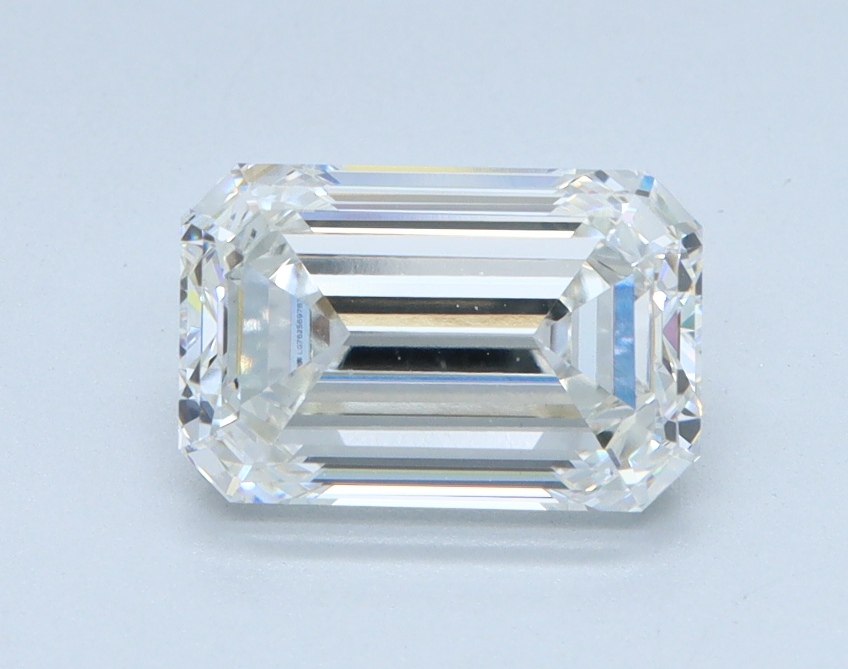 2.34 carat Emerald lab grown diamond, F color, VVS2 clarity