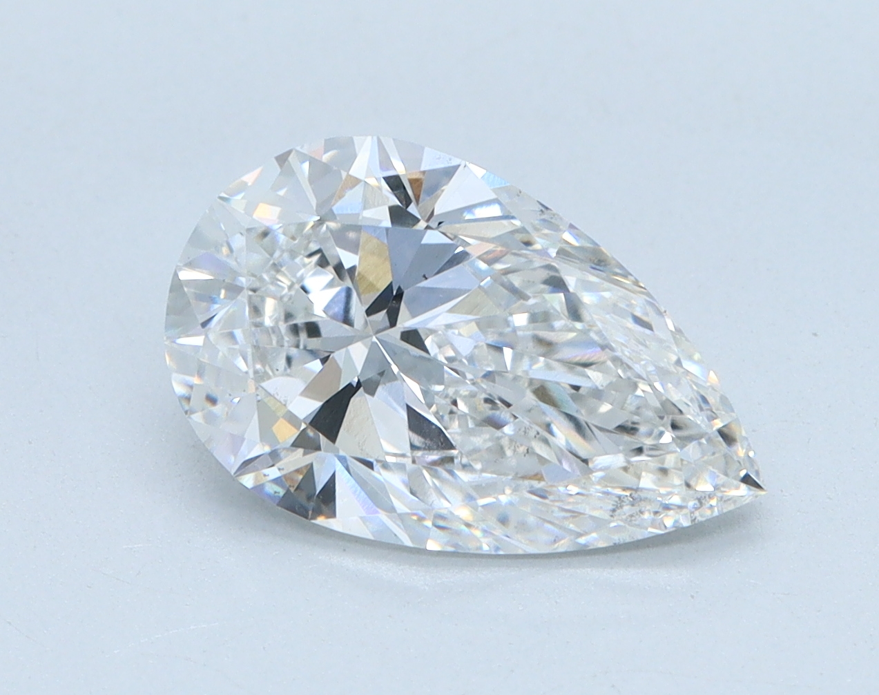 2.0 carat Pear lab grown diamond, E color, VS2 clarity