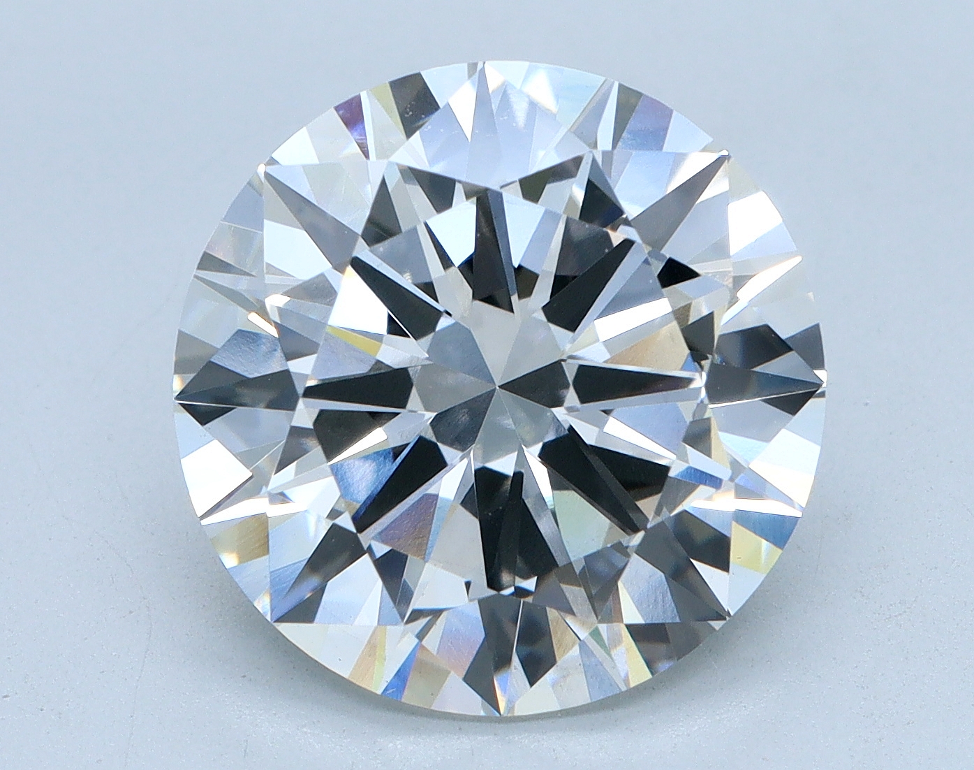5.52 carat Round lab grown diamond, F color, VVS2 clarity, Excellent cut