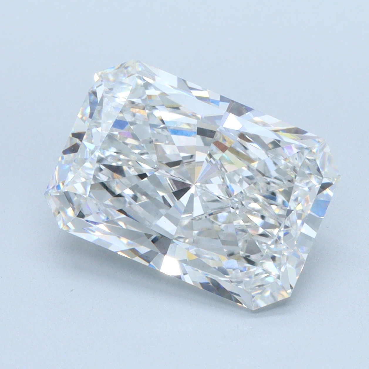 3.95 carat Radiant lab grown diamond, F color, VS1 clarity