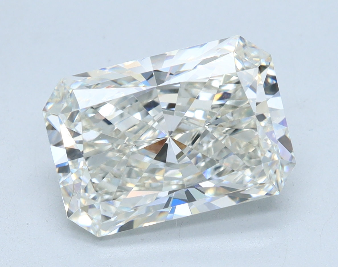 3.08 carat Radiant lab grown diamond, G color, VVS2 clarity
