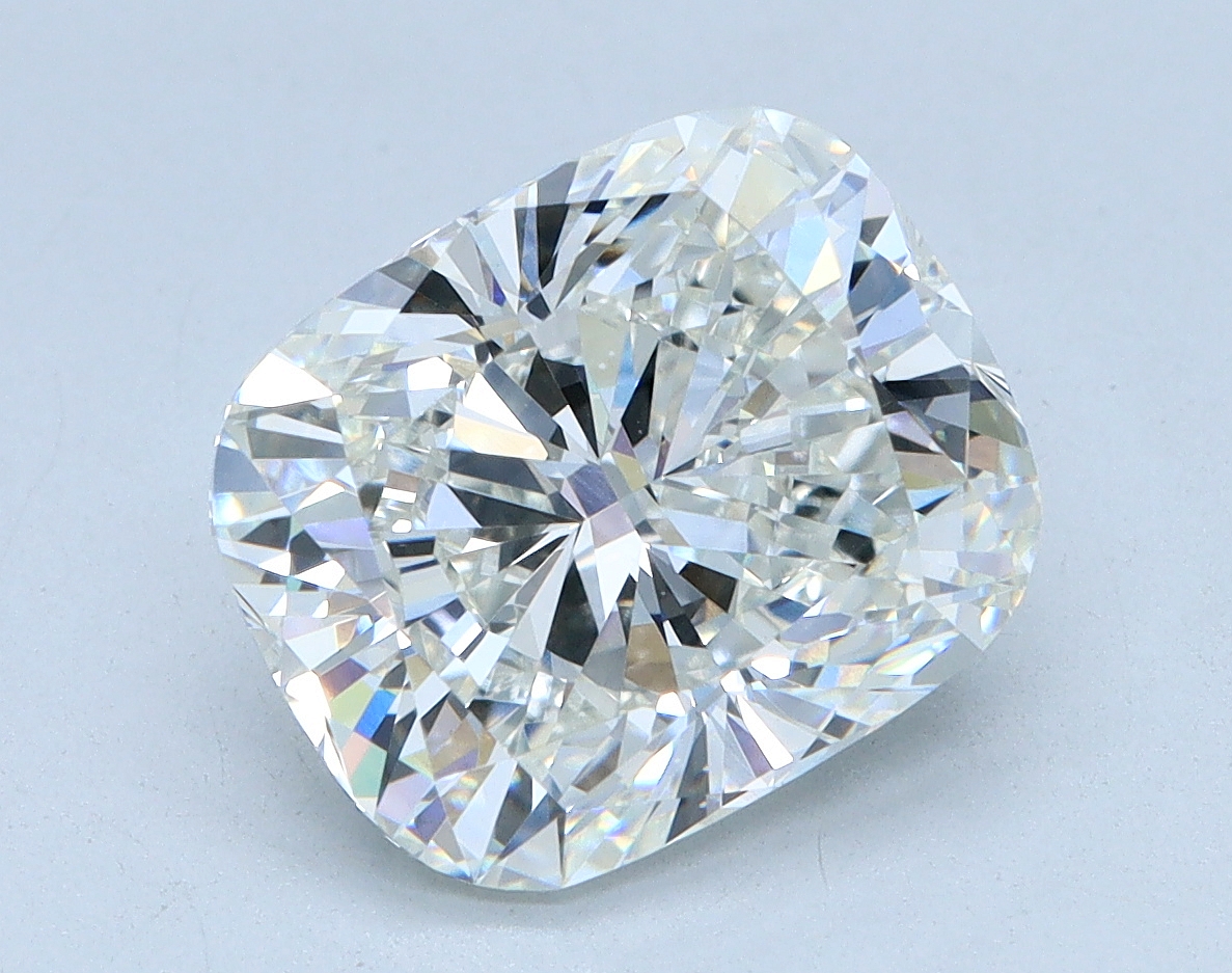 3.02 carat Cushion lab grown diamond, G color, VVS2 clarity