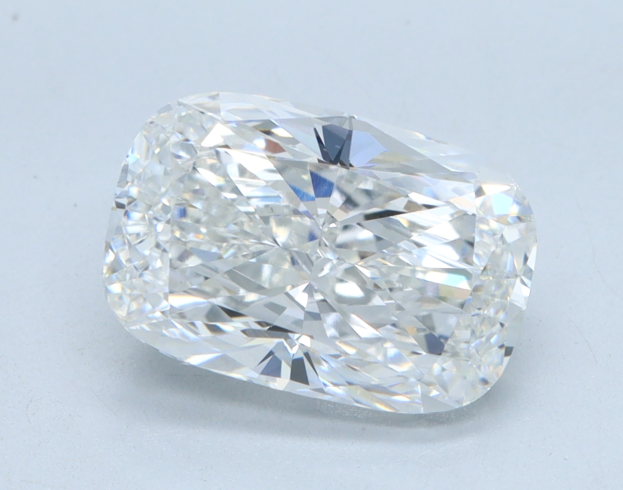 3.13 carat Cushion lab grown diamond, E color, VVS2 clarity
