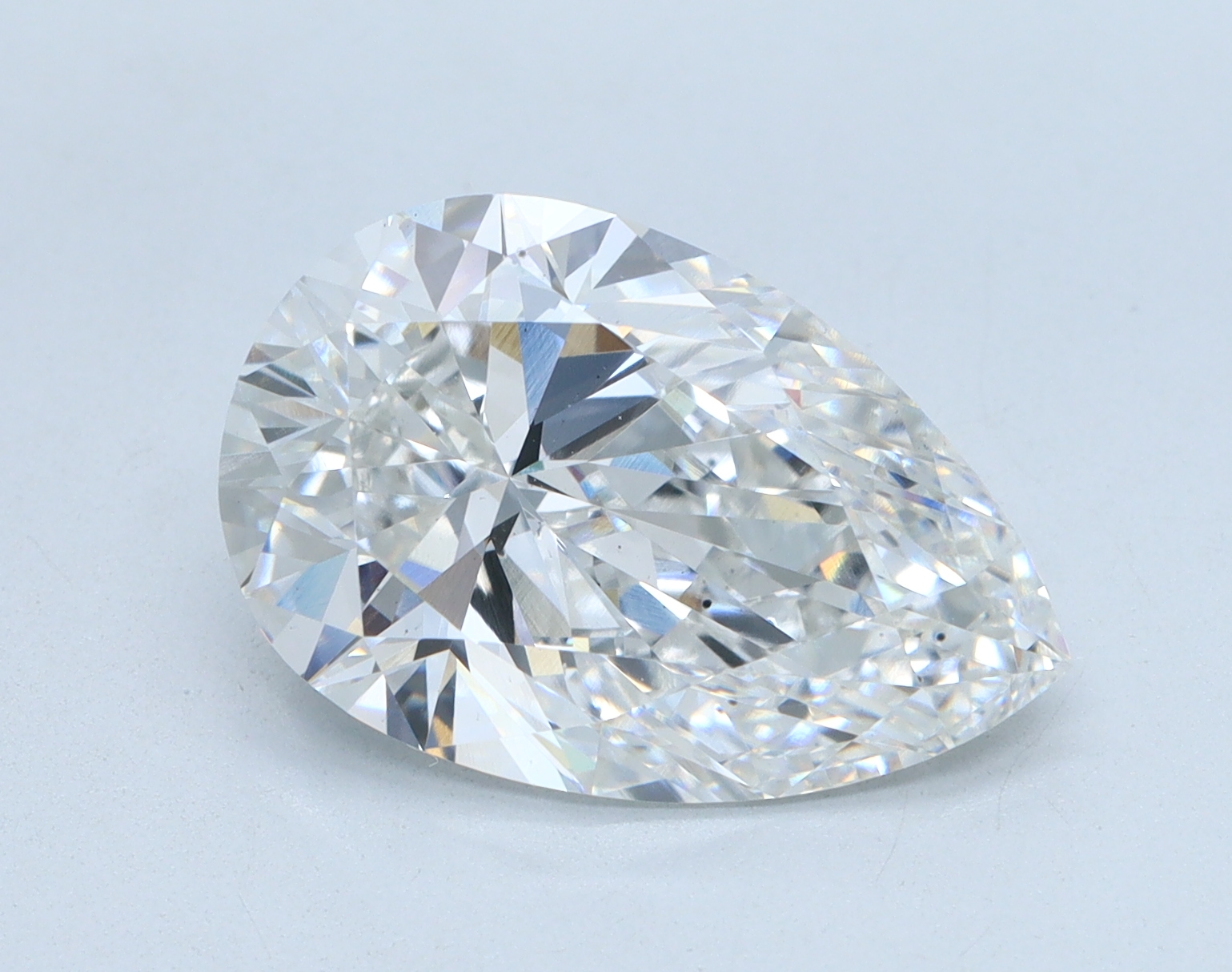 4.0 carat Pear lab grown diamond, E color, VS2 clarity