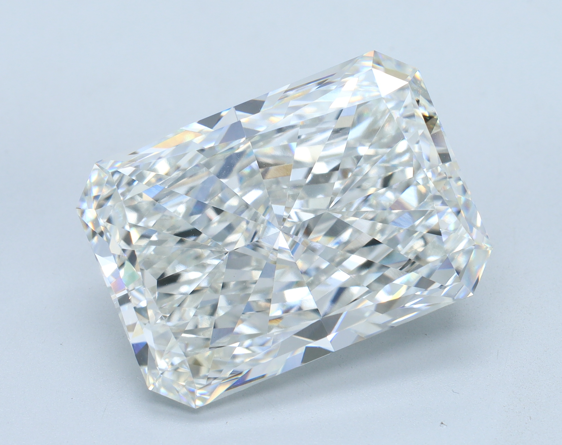 15.1 carat Radiant lab grown diamond, G color, VVS2 clarity