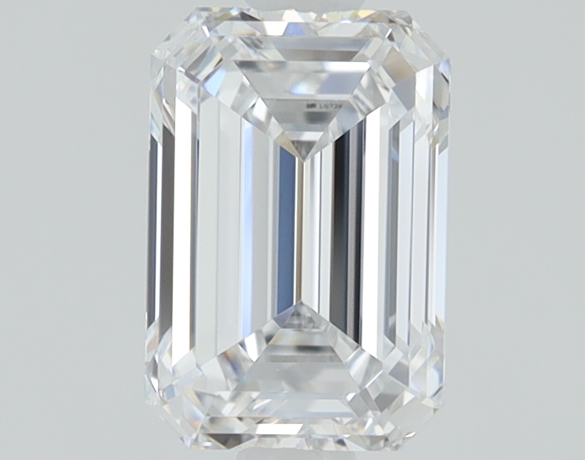 1.05ct EMERALD Lab Diamond