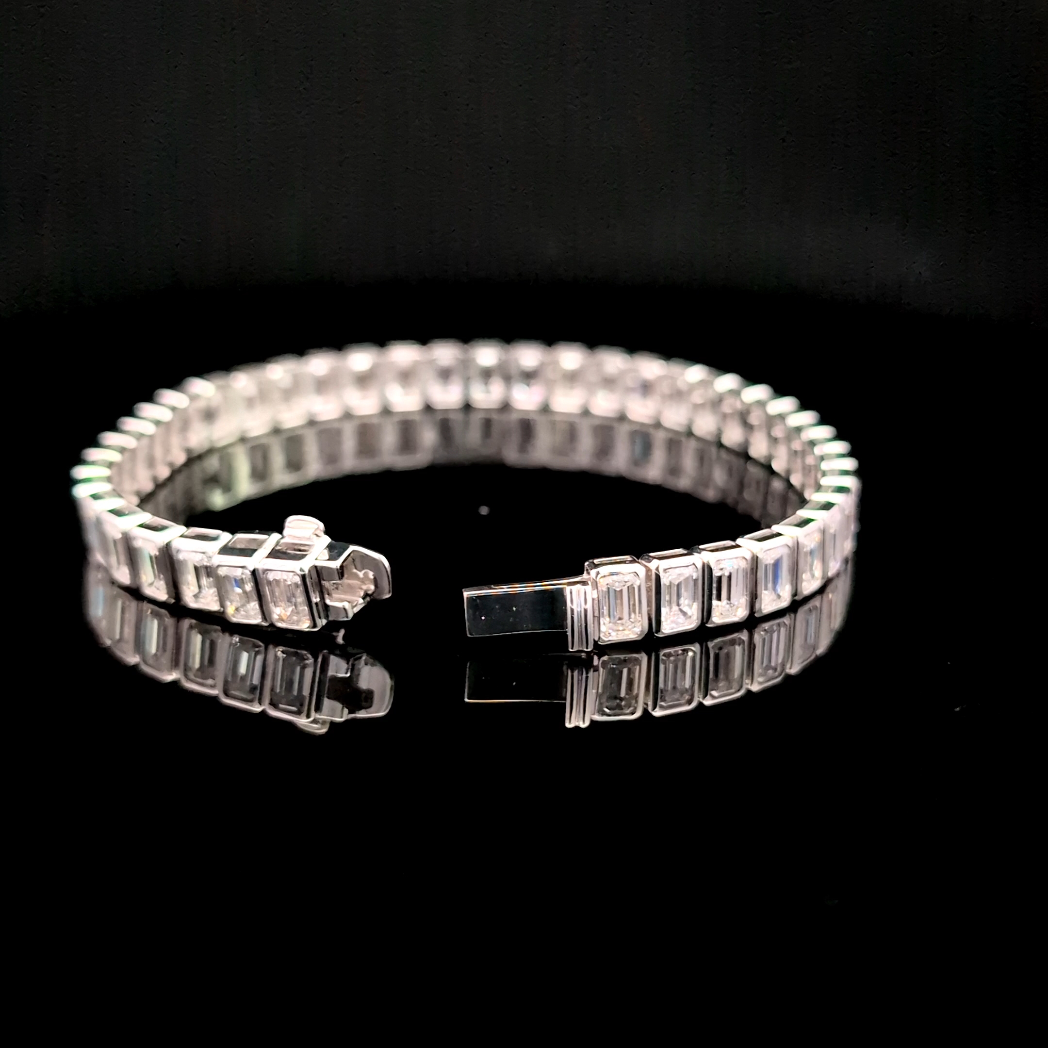 Emerald Tennis Bracelet alternate view 1