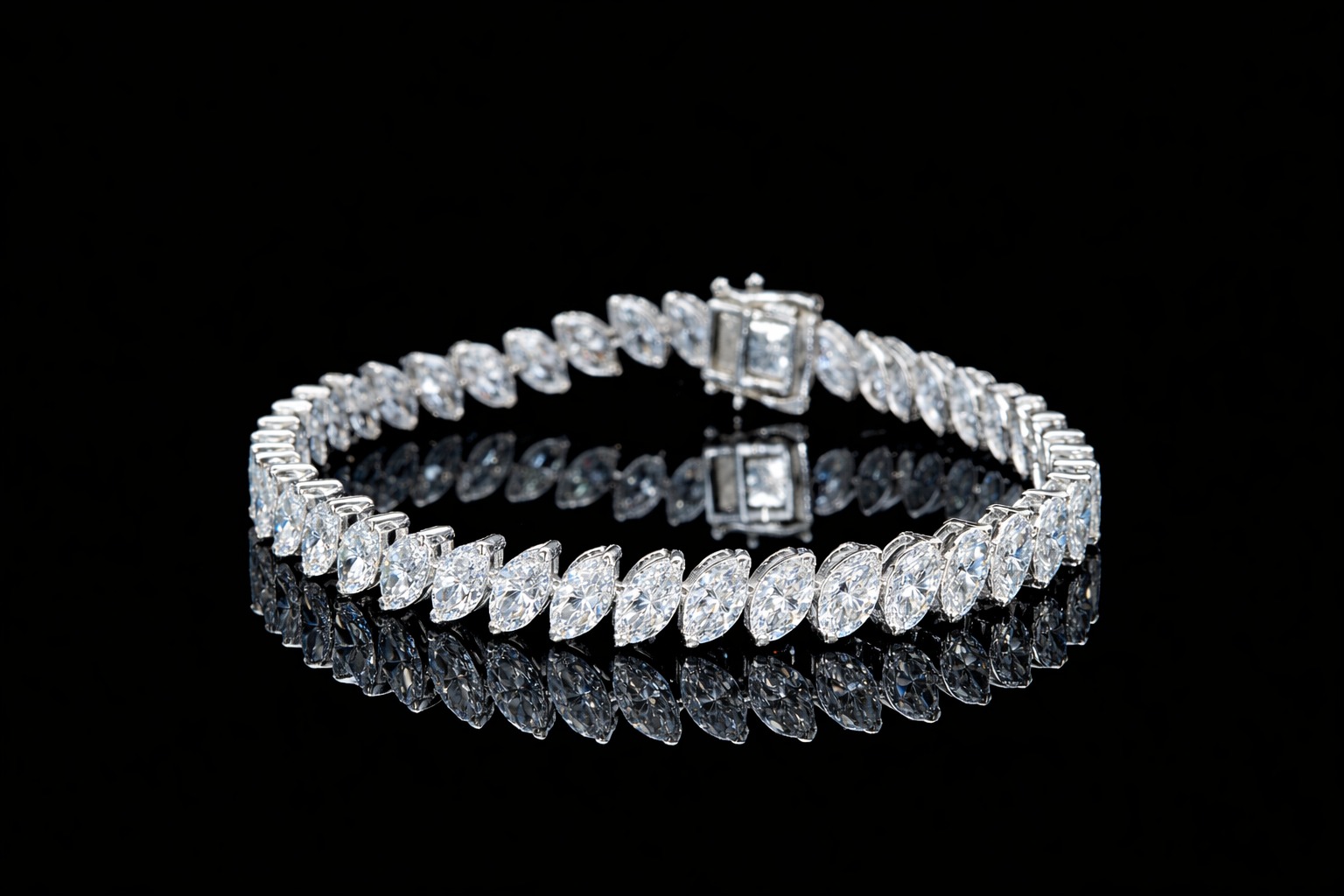 Marquise Diamond Tennis Bracelet in 14k White Gold