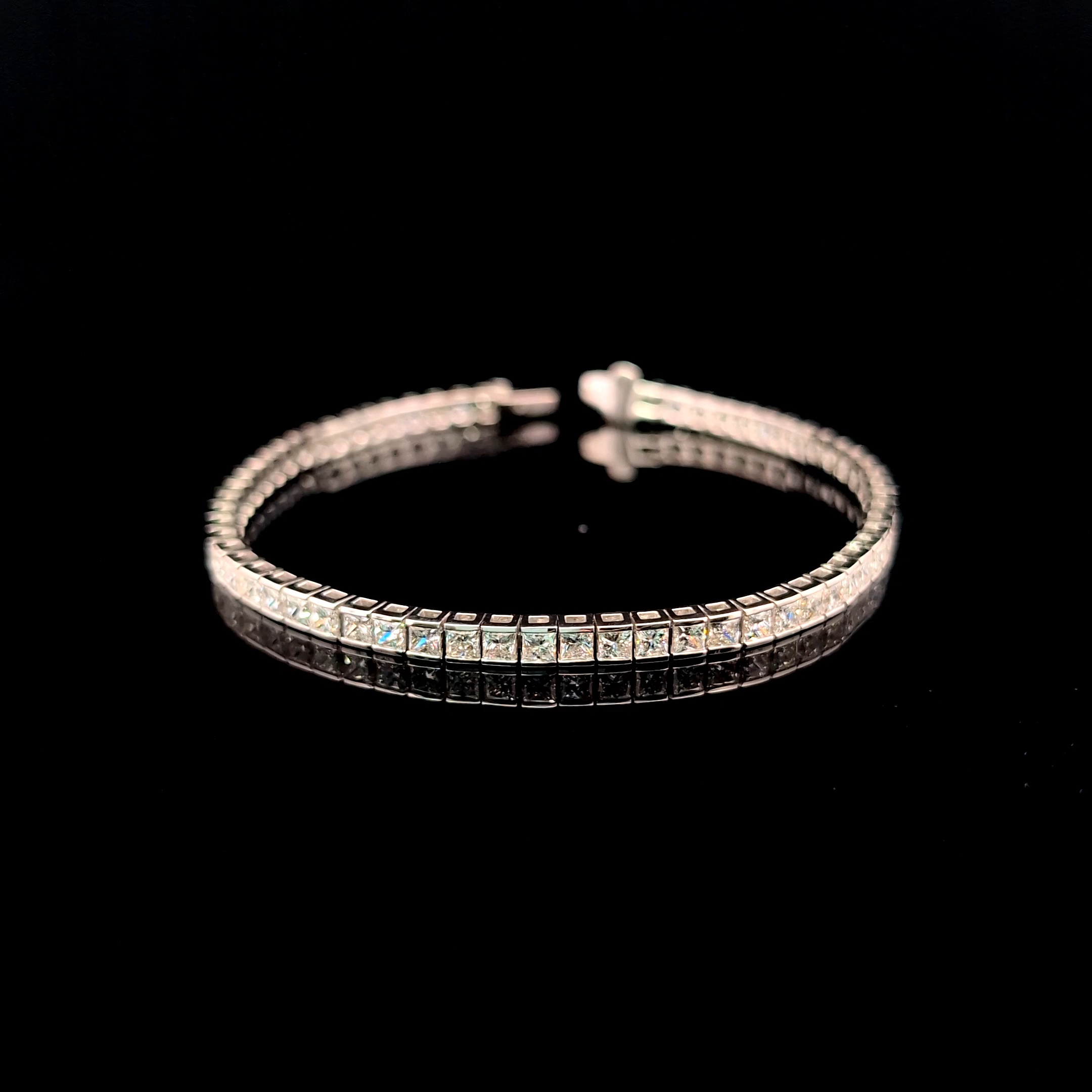 Princess Cut Diamond Tennis Bracelet in 14k White Gold