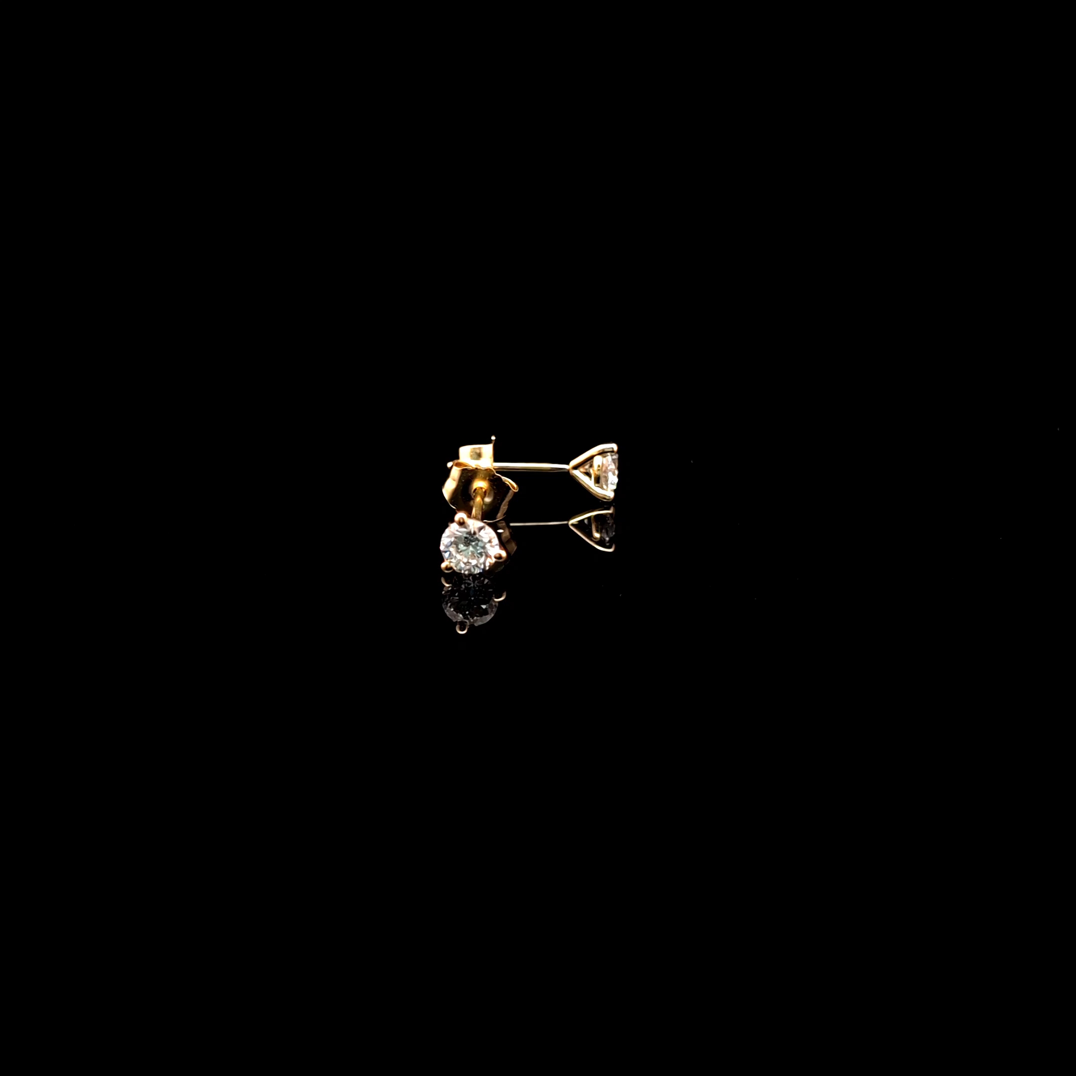Round Diamond Martini Stud Earrings in 14k Yellow Gold