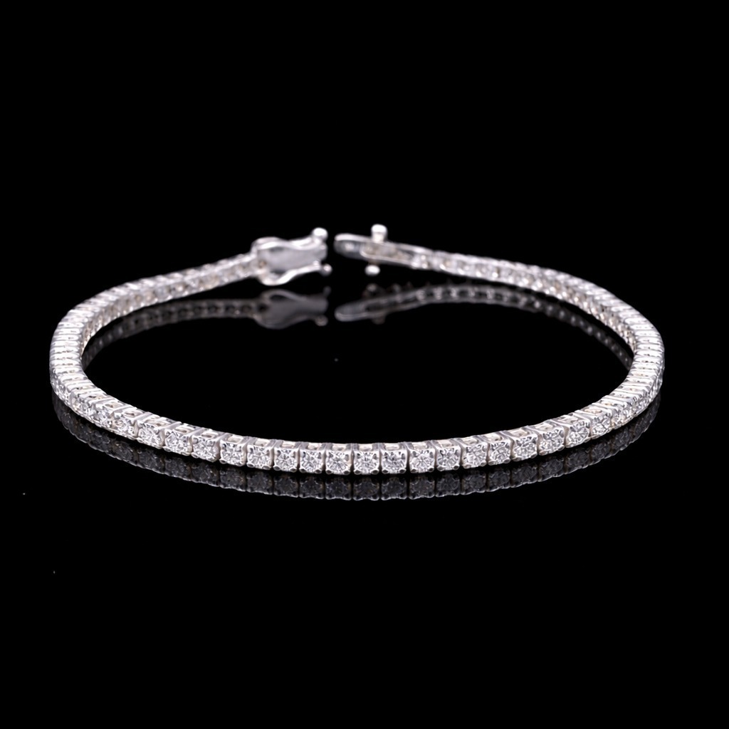 Round Diamond Tennis Bracelet in Platinum