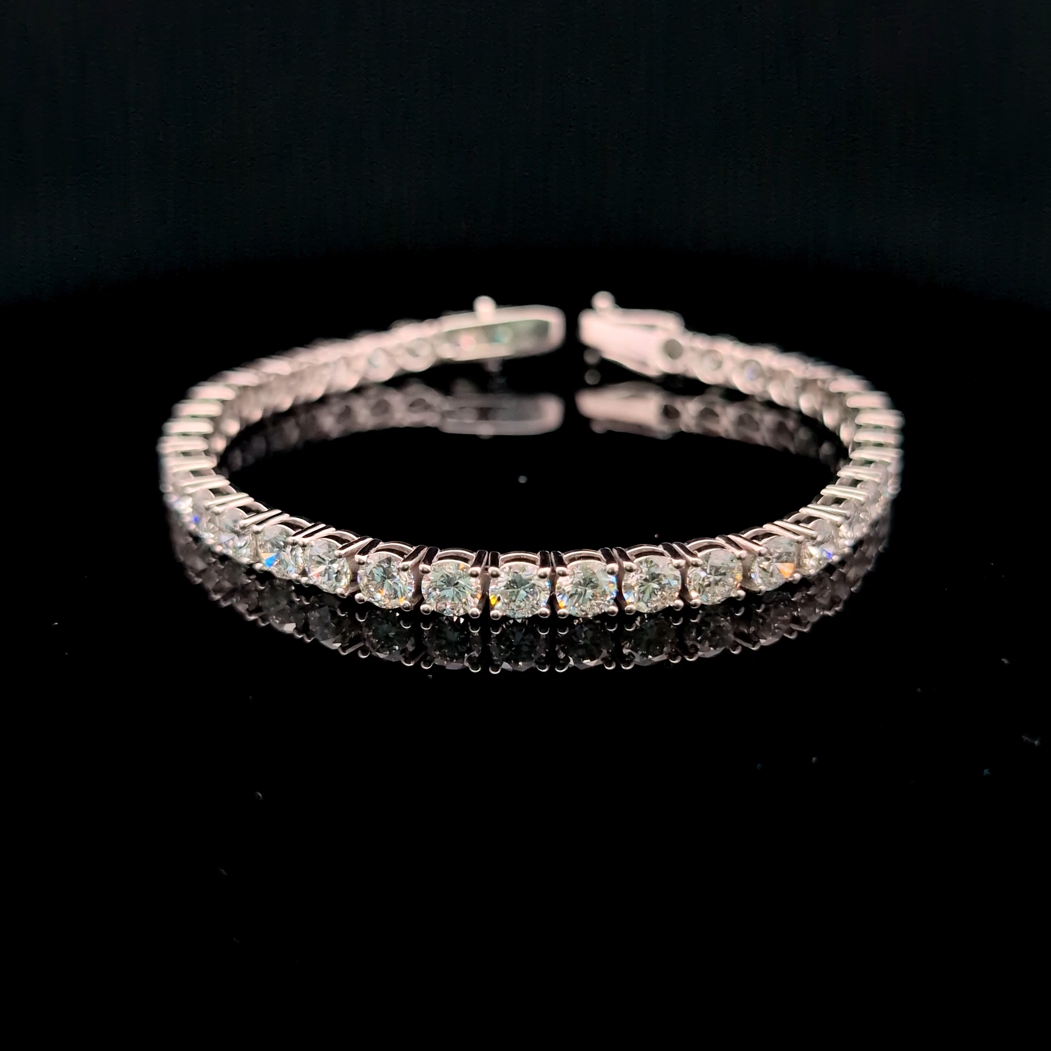 Round Tennis Bracelet 13.47 carat Round lab-grown diamond EFG color VS2 clarity stock TJ8462TBC